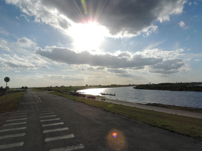 Road/Path at top of Dyke