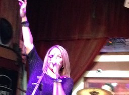 Amanda Daughtry at Crossroads - 2